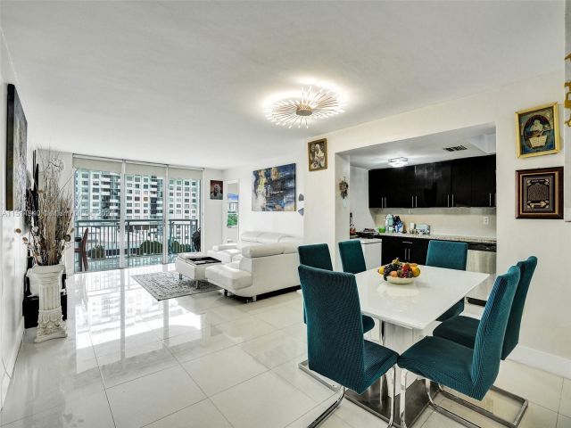 Apartment for sale  Unit #502 - photo 6319986