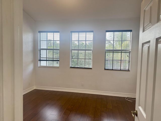 Home for rent at 1833 NW 12th Street - photo 6316960