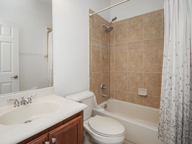 Home for rent at 1833 NW 12th Street - photo 6369011