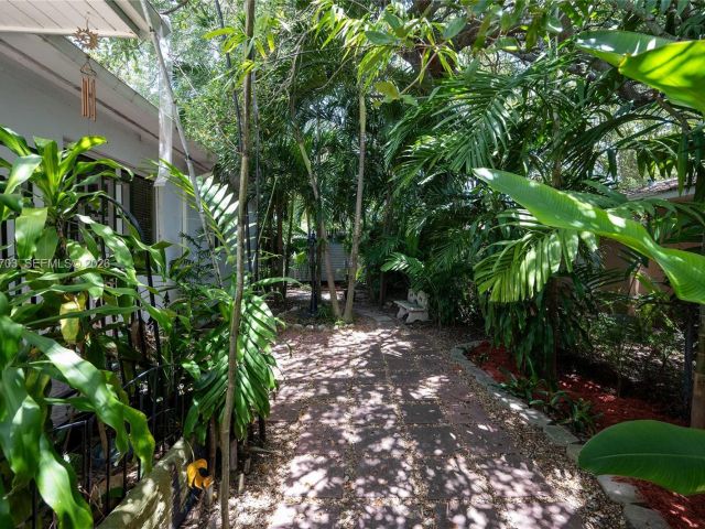 Home for sale at 13325 NE 10th Ave - photo 6333617