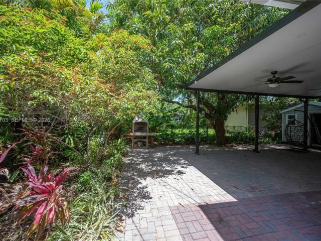 Home for sale at 13325 NE 10th Ave - photo 6333618