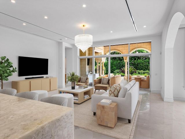 Home for sale at 2002 NW 4th Avenue - photo 6315379