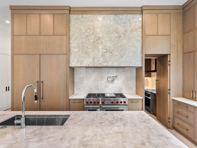 Home for sale at 2002 NW 4th Avenue - photo 6315381