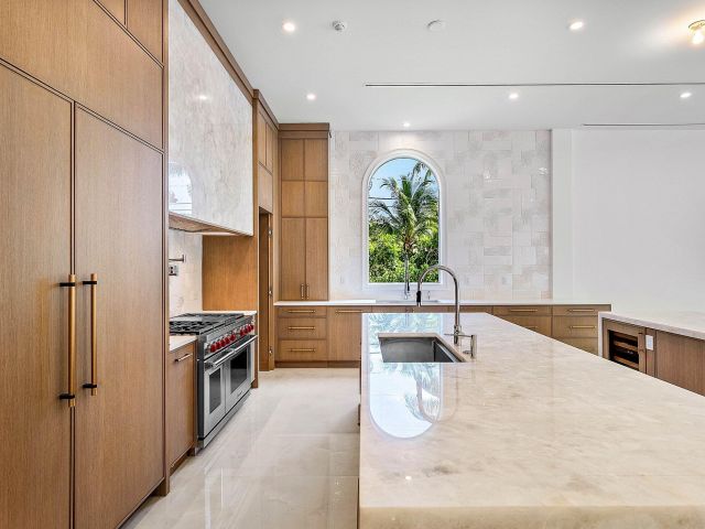 Home for sale at 2002 NW 4th Avenue - photo 6315382