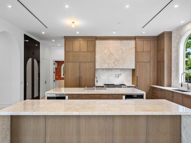 Home for sale at 2002 NW 4th Avenue - photo 6315385