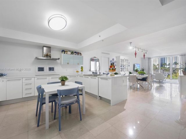 Apartment for sale  Unit #TH301 - photo 6322203