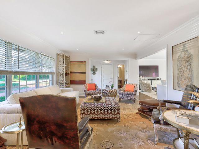 Home for rent at 835 Canary Walk - photo 6315362