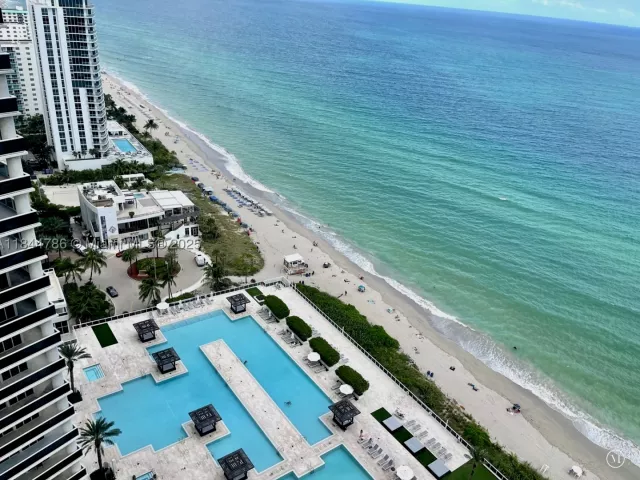 1-bedroom condo for rent in Hallandale Beach - 1830 S Ocean Dr 3009 - MondialRealty