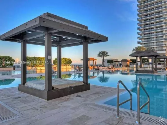 1-bedroom condo for rent in Hallandale Beach - 1830 S Ocean Dr 3009 - MondialRealty