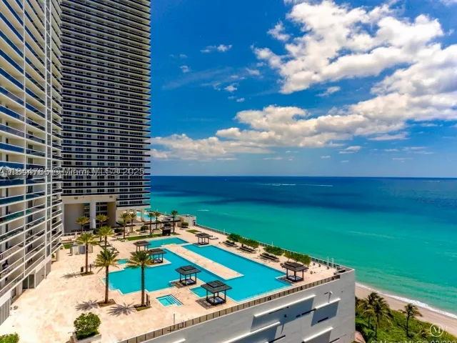 1-bedroom condo for rent in Hallandale Beach - 1830 S Ocean Dr 3009 - MondialRealty