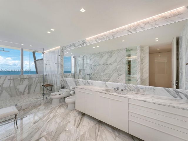 Apartment for sale  Unit #1101 - photo 6331241