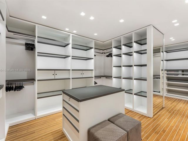 Apartment for sale  Unit #1101 - photo 6331248