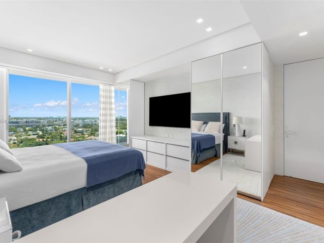 Apartment for sale  Unit #1101 - photo 6331250