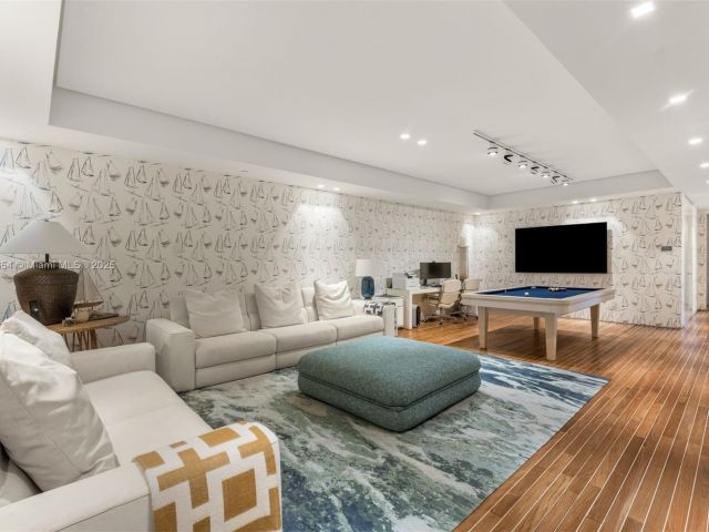 Apartment for sale  Unit #1101 - photo 6331251