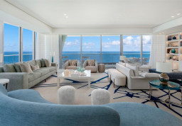 Apartment #1101 at Fendi Chateau