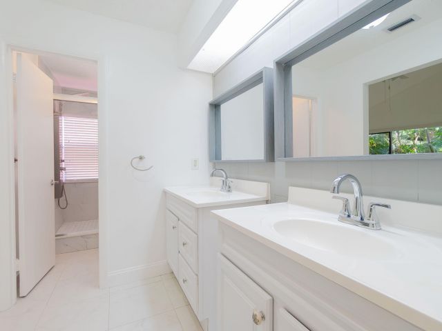 Home for rent at 6090 Aloma Lane - photo 6391286