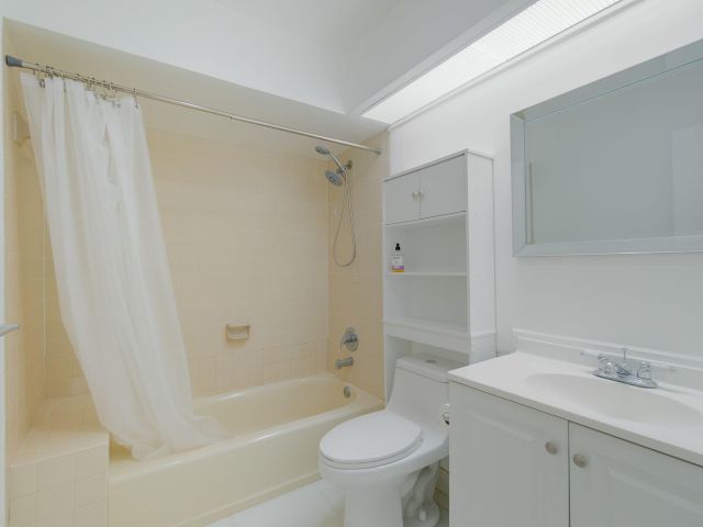 Home for rent at 6090 Aloma Lane - photo 6391289