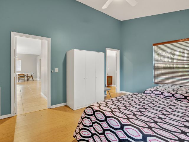 Home for rent at 3511 NW 4th Avenue - photo 6437309