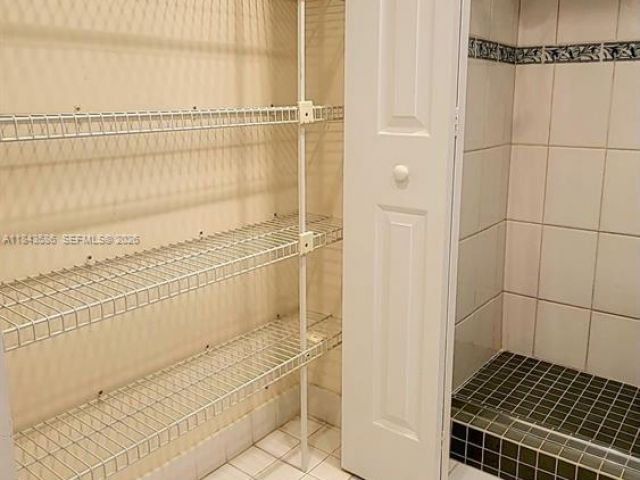 Apartment for rent  Unit #307 - photo 7441576