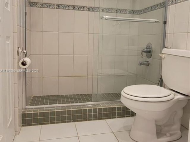 Apartment for rent  Unit #307 - photo 7441577