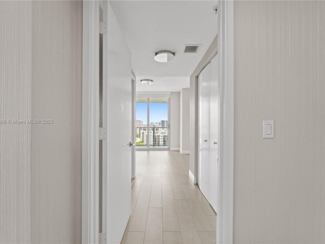 Apartment for sale  Unit #4-1107 - photo 6324840