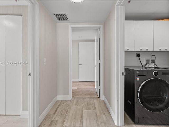 Apartment for sale  Unit #4-1107 - photo 6324842