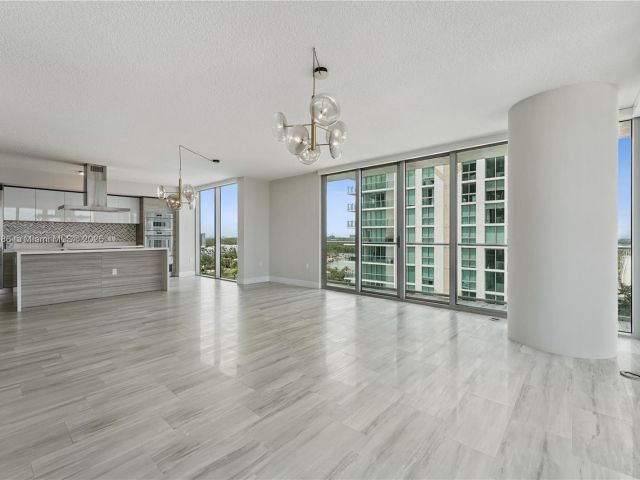 Apartment for sale  Unit #4-1107 - photo 6324852