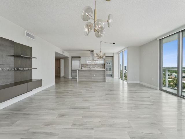 Apartment for sale  Unit #4-1107 - photo 6324853