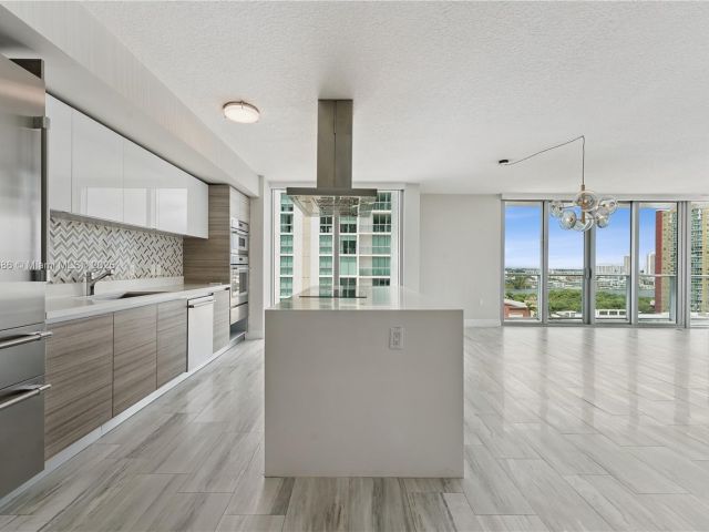 Apartment for sale  Unit #4-1107 - photo 6324856