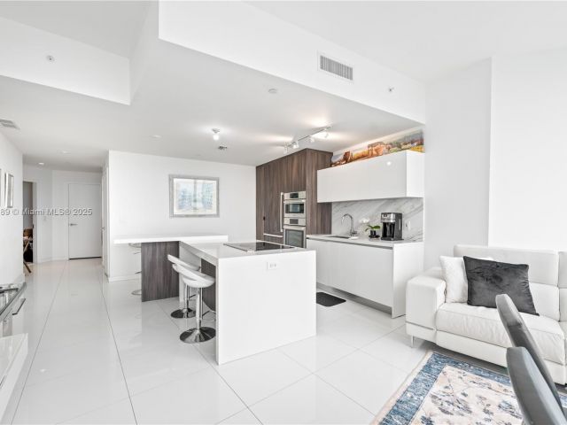 Apartment for sale  Unit #1410 - photo 6332045