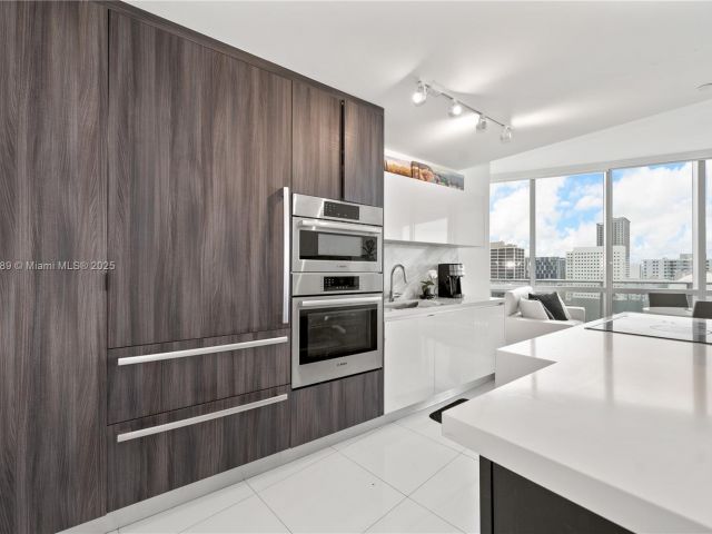 Apartment for sale  Unit #1410 - photo 6332048