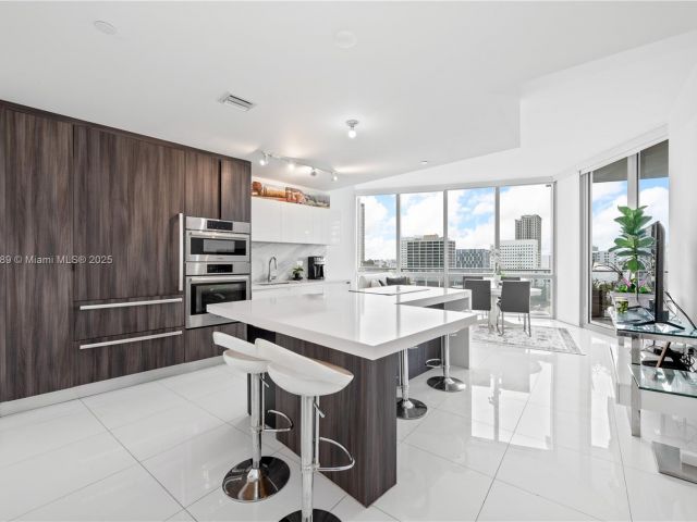 Apartment for sale  Unit #1410 - photo 6332050