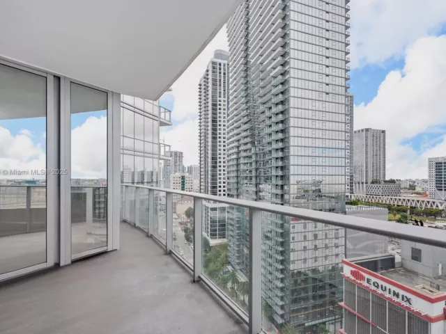1-bedroom condo for sale in Miami - 851 NE 1st Ave 1410 - MondialRealty