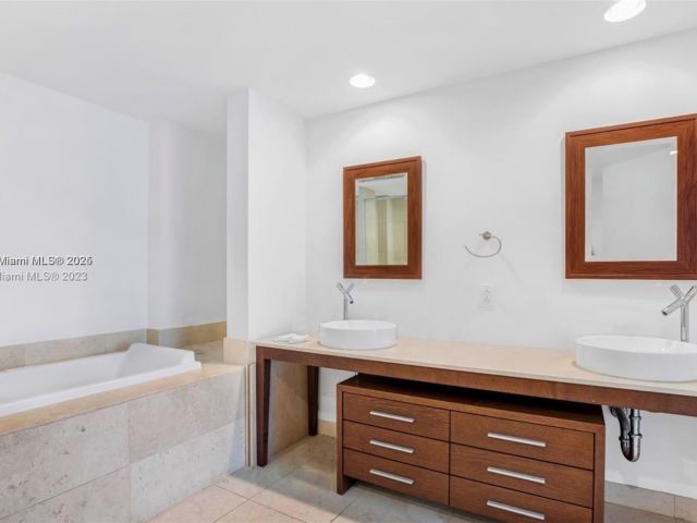 Apartment for rent  Unit #4909 - photo 6324369