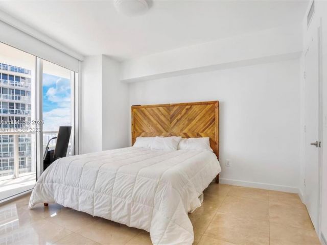 Apartment for rent  Unit #4909 - photo 6324372