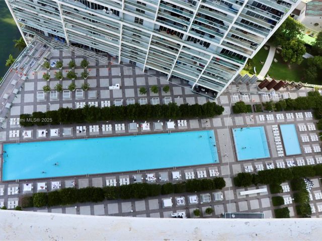 Apartment for sale  Unit #4207 - photo 6324349