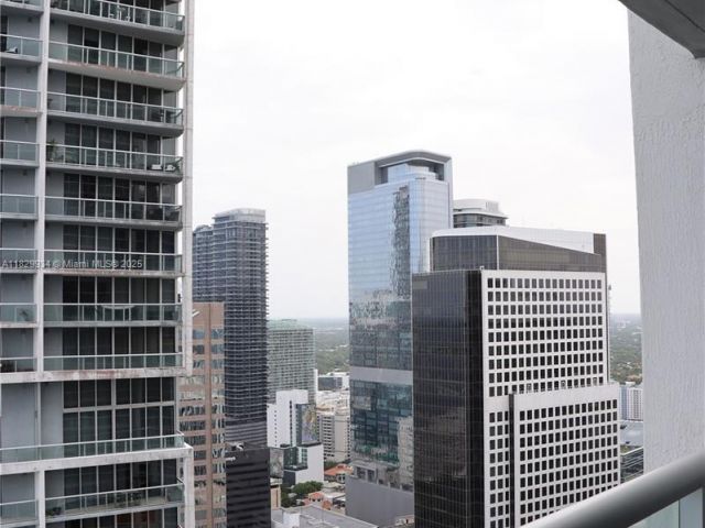 Apartment for sale  Unit #4207 - photo 6324356