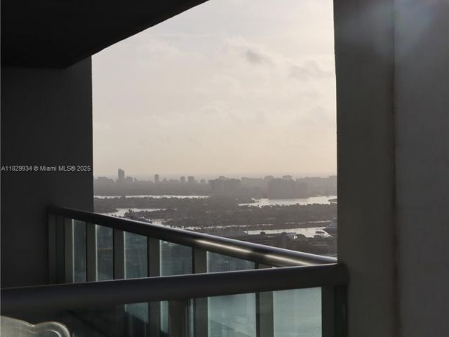 Apartment for sale  Unit #4207 - photo 6324357