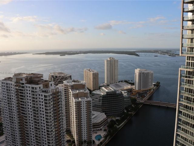 Apartment for sale  Unit #4207 - photo 6324359