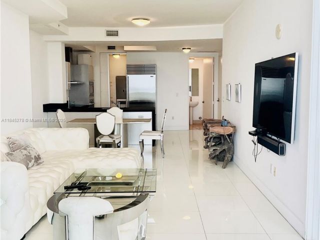 Apartment for sale  Unit #3302 - photo 6327705