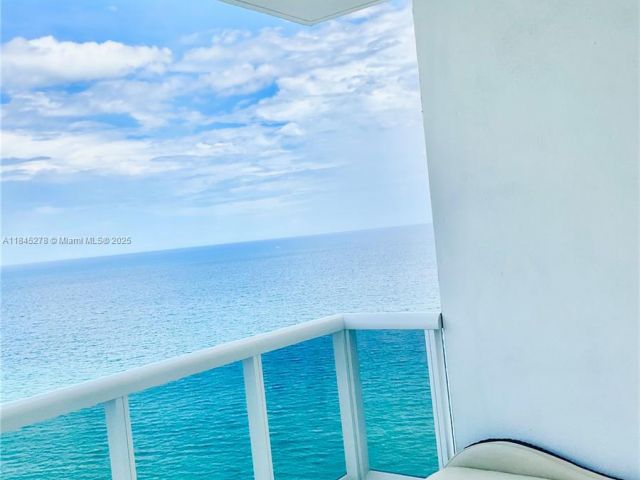 Apartment for sale  Unit #3302 - photo 6327707