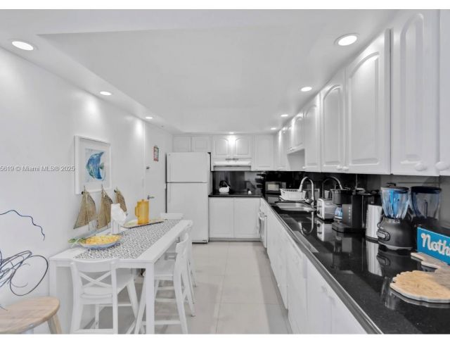 Apartment for sale  Unit #7B - photo 6326913