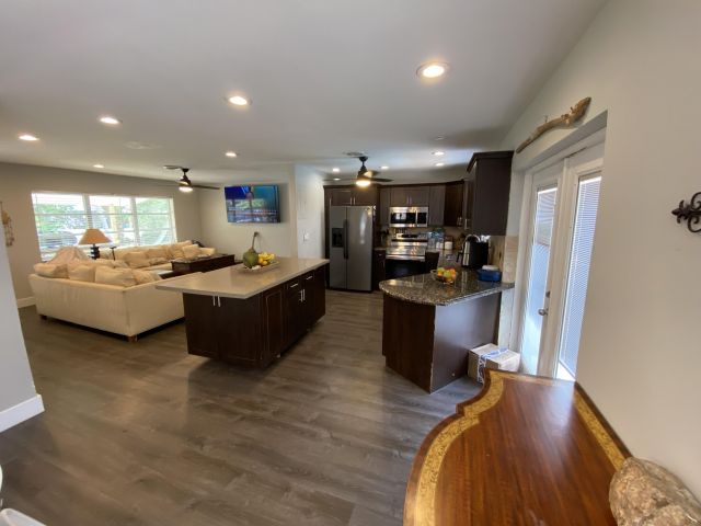 Home for sale at 124 SE 11th Street - photo 6337062