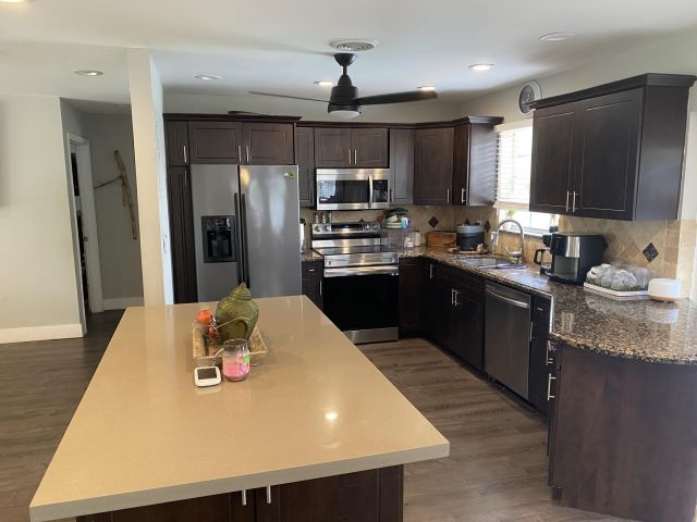 Home for sale at 124 SE 11th Street - photo 6337073