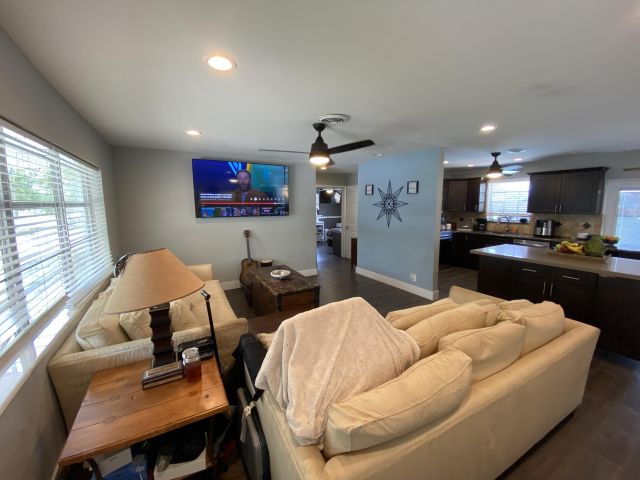 Home for sale at 124 SE 11th Street - photo 6337076