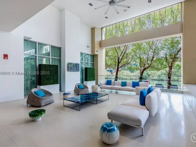 3-bedroom condo for sale in Sunny Isles Beach - 300 Sunny Isles Blvd 4-1808 - MondialRealty