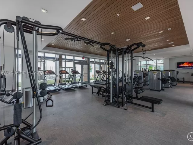 3-bedroom condo for sale in Sunny Isles Beach - 300 Sunny Isles Blvd 4-1808 - MondialRealty