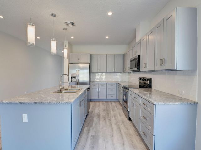 Home for sale at 715 NW 1st Street - photo 6392251