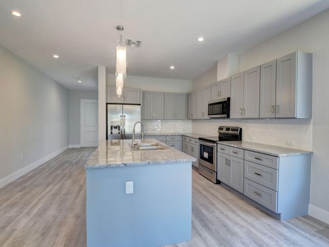 Home for sale at 715 NW 1st Street - photo 6718692