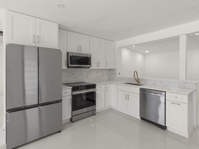 Home for sale at 1339 NE 15th Avenue - photo 6338997